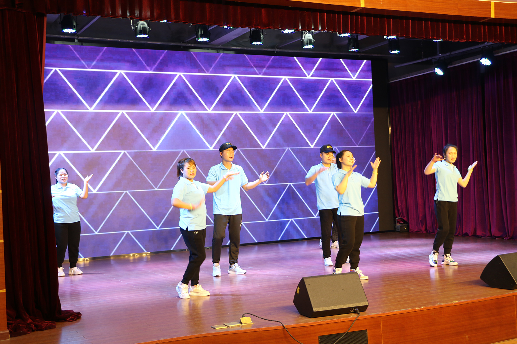 2021年usdt网投平台化学迎新联欢晚会《笑纳》